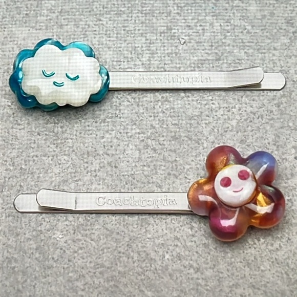 ☁️?☁️  COACH COACHTOPIA FLOWER AND HAIR CLOUD CLIP SET ☁️?☁️ NWT ☁️?☁️ main image 5